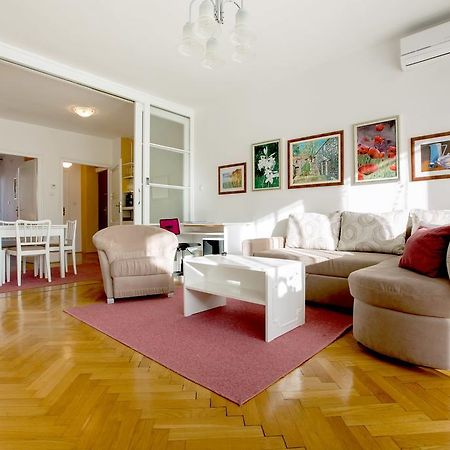 Apartment Cvetje Ζάγκρεμπ Εξωτερικό φωτογραφία