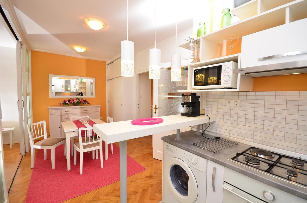 Apartment Cvetje Ζάγκρεμπ Δωμάτιο φωτογραφία